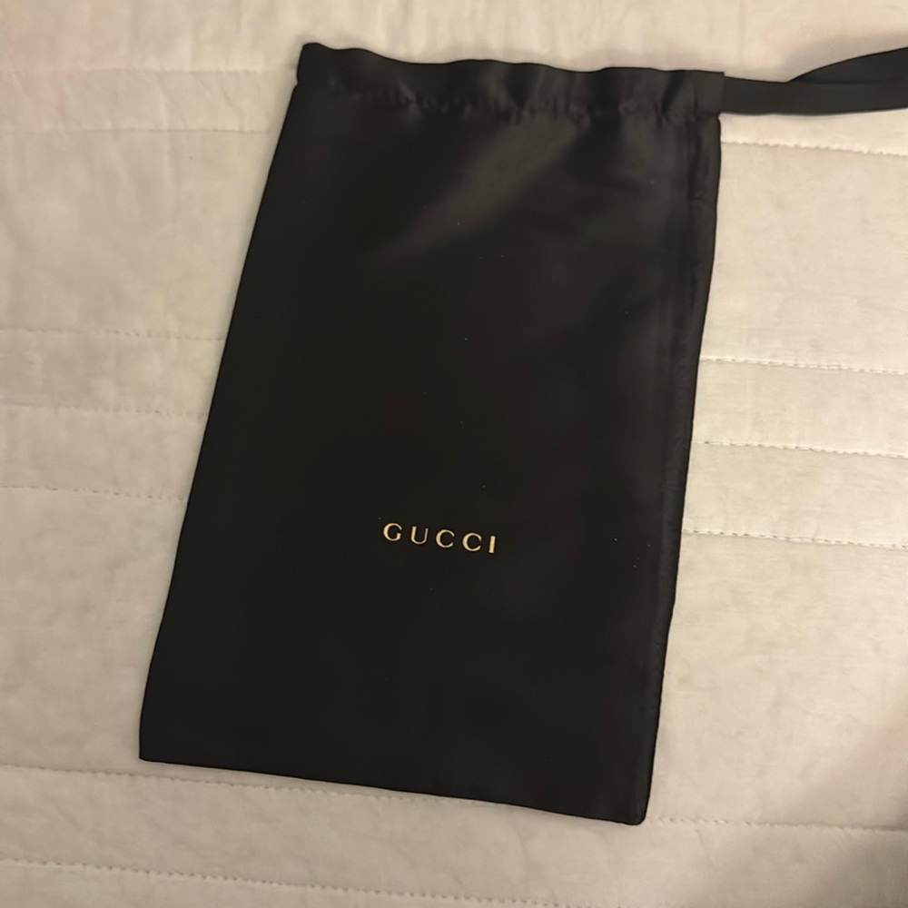 Gucci fabulous sunglasses, velvet case - Picture 8 of 11